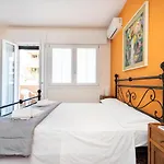 Holistay Suites Venezia